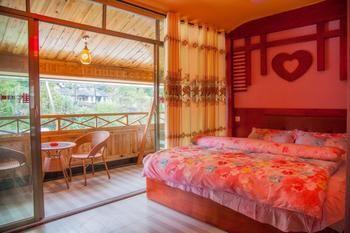 Fenghuang Lifetime True Love Hotel Exterior photo